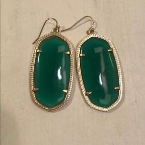 Kendra Scott Danielle Gold Earrings In Emerald